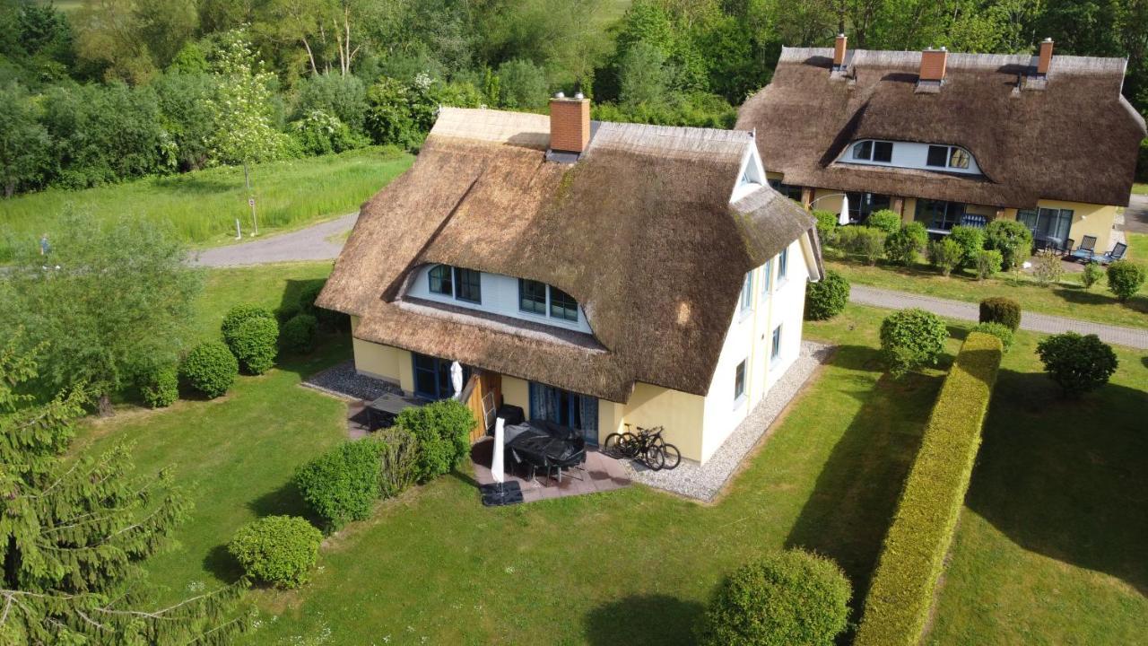 Reetdachhaus Hasel 2 Villa Poseritz Exterior photo